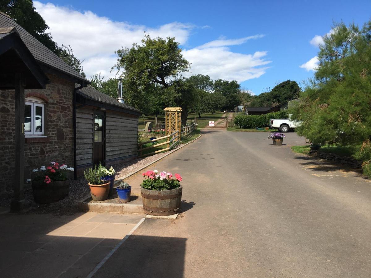 Grove Farm B&B Leominster Eksteriør bilde
